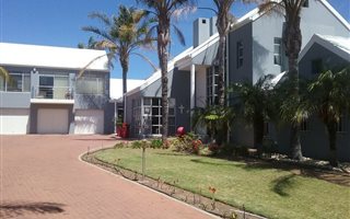 3 Bedroom House in Panorama