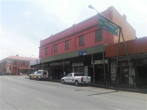 Commercial space in Springs Central