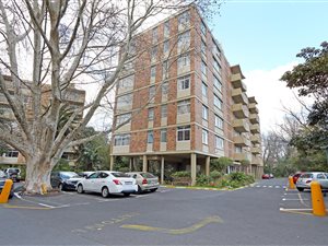 2 Bed Apartment in Newlands