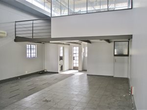 583.299987792969 m² Commercial space in Middelburg Central