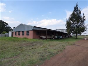 1.2 ha Land available in Zesfontein AH