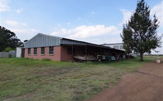 1.2 ha Land available in Zesfontein AH