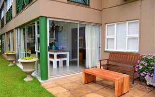 2 Bedroom Flat in Mt Edgecombe