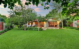 4 Bedroom House in Greenside
