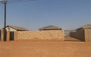 3 Bedroom House in Protea Glen