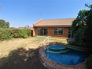 3 Bed Townhouse in Selcourt