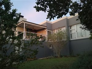 3 Bed House in Mountainside