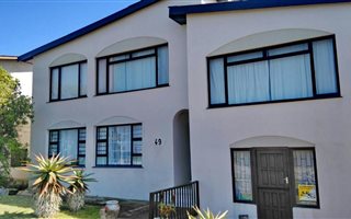 5 Bedroom House in Tergniet