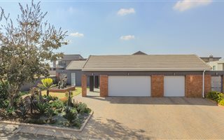 4 Bedroom House in Meyersdal Nature Estate
