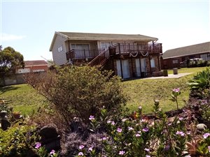 5 Bed House in Kaysers Beach