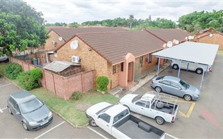 2 Bedroom Apartment in Veld En Vlei