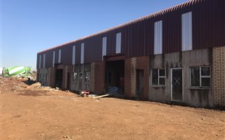 300 m² Industrial space in Monavoni