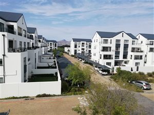 2 Bed Apartment in De Velde