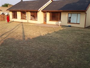 3 Bedroom House in Grobler Park