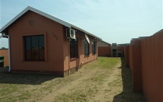 3 Bedroom House in Aquadene