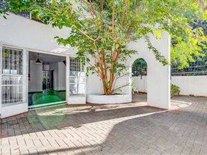 2 Bed Townhouse in Sunnyside