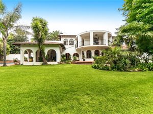 4 Bed House in Houghton Estate