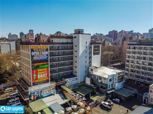 2233 m² Commercial space in Joubert Park
