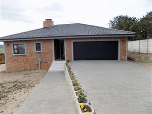 2 Bed House in Klein Brak River