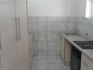 2 Bedroom Flat in Western Extension
