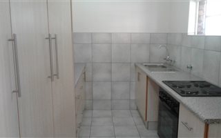 2 Bedroom Flat in Western Extension