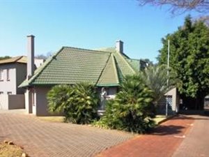 1375 m² Commercial space in Arcadia