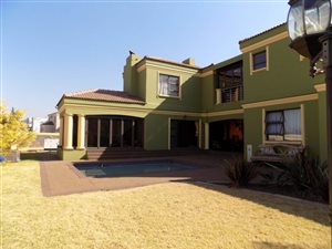 5 Bed Cluster in Leondale