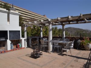5 Bed House in Muckleneuk