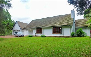 4 Bedroom House in Gillitts