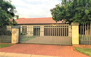 2 Bedroom Cluster in Parkrand