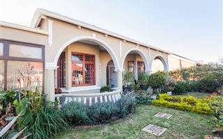 4 Bedroom House in Richmond Hill