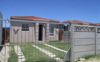 2 Bedroom House in Kalkfontein