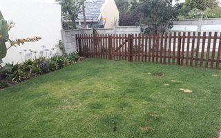 1 Bedroom Garden Cottage in Bordeaux
