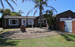 4 Bedroom House in Welgelegen