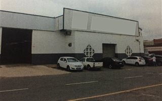582 m² Industrial space in Jacobs