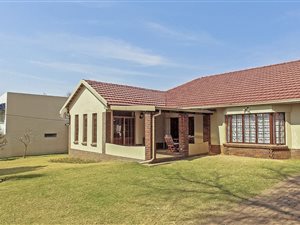 3 Bedroom House in Blairgowrie
