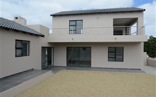4 Bedroom House in Langebaan North