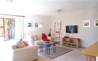 2 Bedroom Apartment in Bryanston