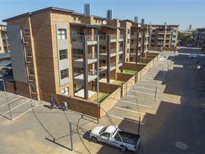 2 Bed Apartment in Ravenswood