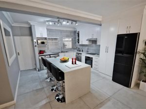 3 Bed Apartment in Morningside