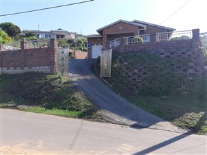 3 Bed House in Lovu