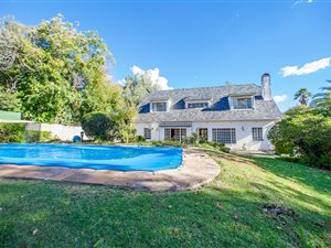 4 Bed House in Parktown North