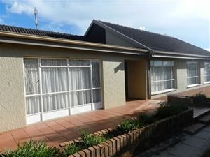 3 Bed House in Mondeor