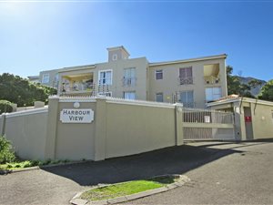 2 Bed Apartment in Hout Bay and surrounds