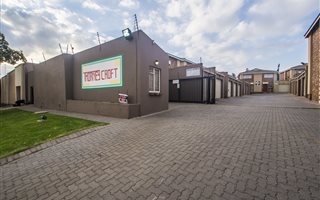 2 Bedroom Duplex in Farrar Park