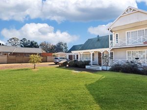 4 Bed House in Bergsig