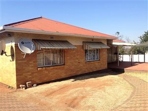 3 Bed House in Maraisburg