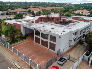 2258 m² Commercial space in Ashlea Gardens