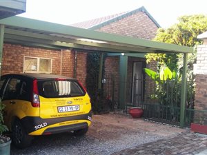2 Bed Townhouse in Eldoraigne