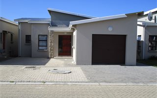 3 Bedroom House in Pacaltsdorp
